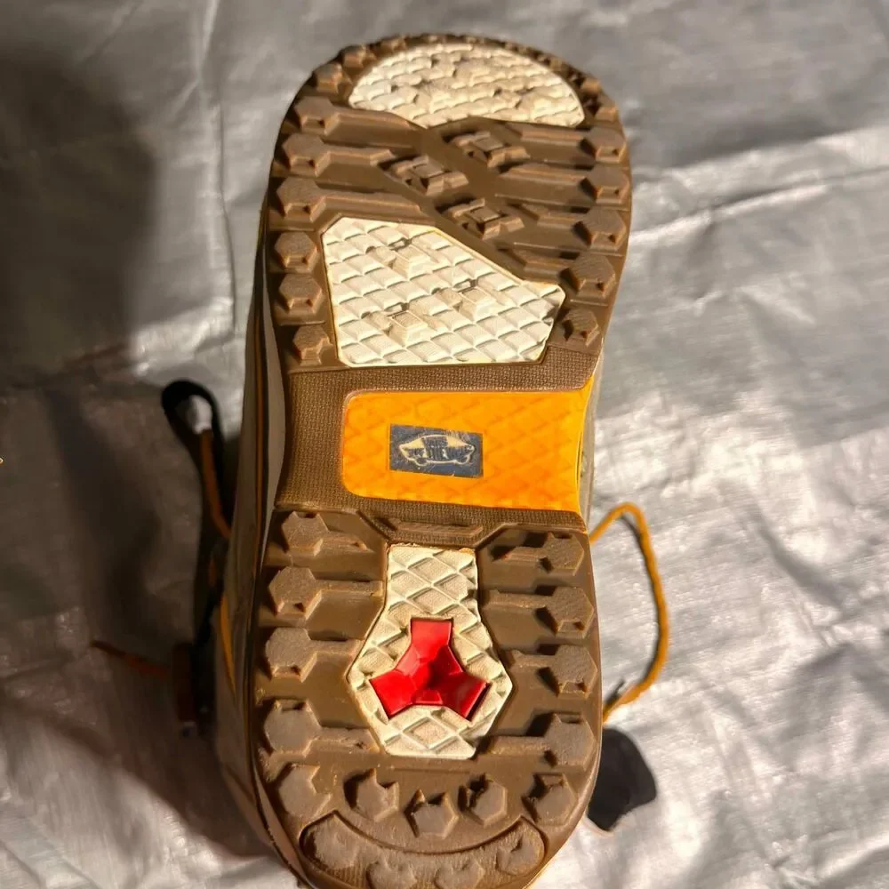 Vans Infuse Snowboard Boots Mens Size 11 Brown Yellow Hybrid BOA Leather RECCO